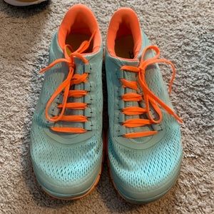 Women’s Nike free running shoes